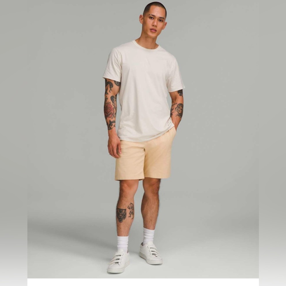 Lululemon Men’s Commission Classic-Fit Shorts 9”Oxford. Size 30”. Beige. NWOT. - Picture 3 of 7